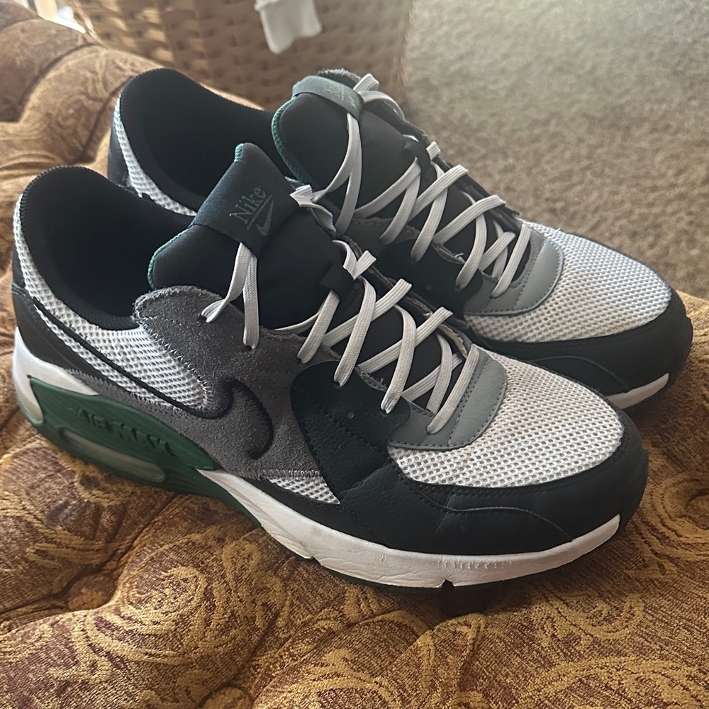 Nike Men's Black, Gray, and Green Sneakers